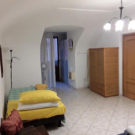 Dimora Letizia- Room 1 Procida Exteriör bild